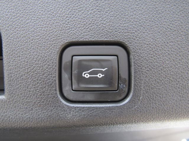 Used 2025 GMC Acadia Elevation image 27