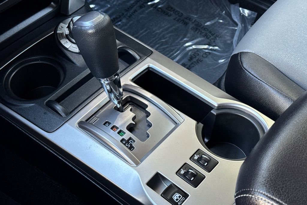 Used 2018 Toyota 4Runner SR5 Premium AWD/4WD image 21