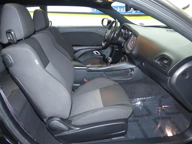 Used 2022 Dodge Challenger GT image 7