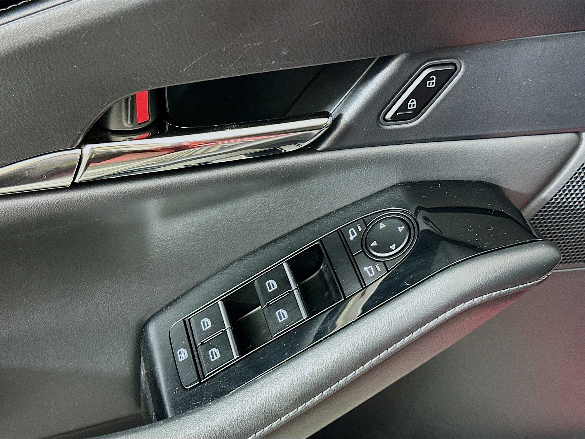 Used 2023 MAZDA CX-30 AWD 2.5 S w/ Preferred Package image 15