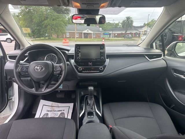 Used 2021 Toyota Corolla LE image 12
