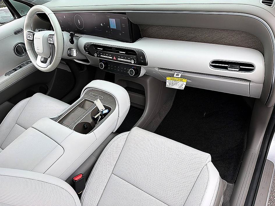 Certified 2026 Hyundai Palisade Limited FWD image 23