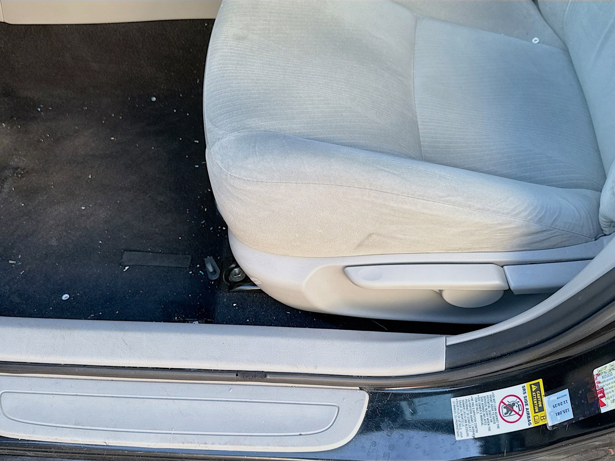 Used 2013 Toyota Corolla LE image 15