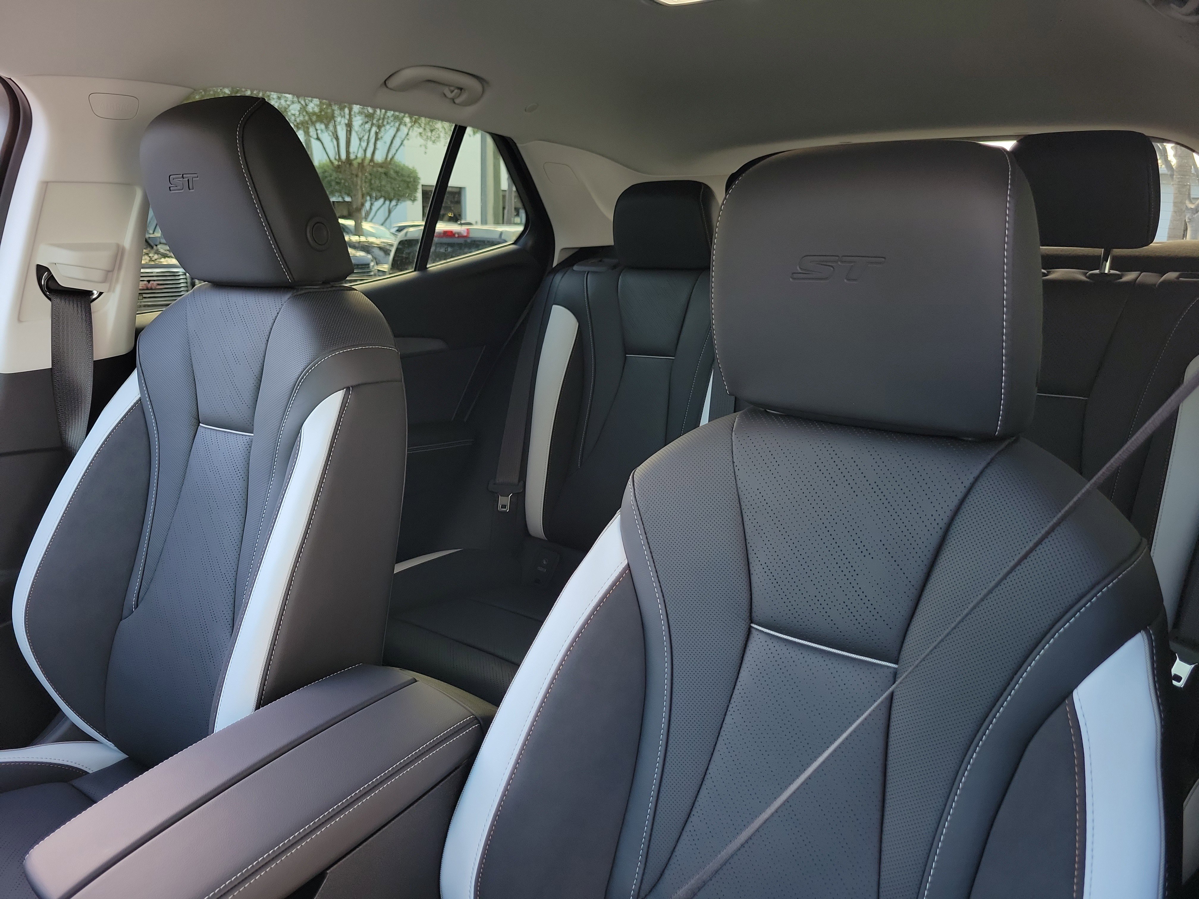 New 2026 Buick Envision Sport Touring image 21