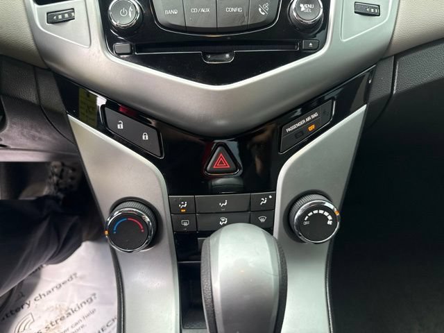 Used 2014 Chevrolet Cruze LS FWD image 30
