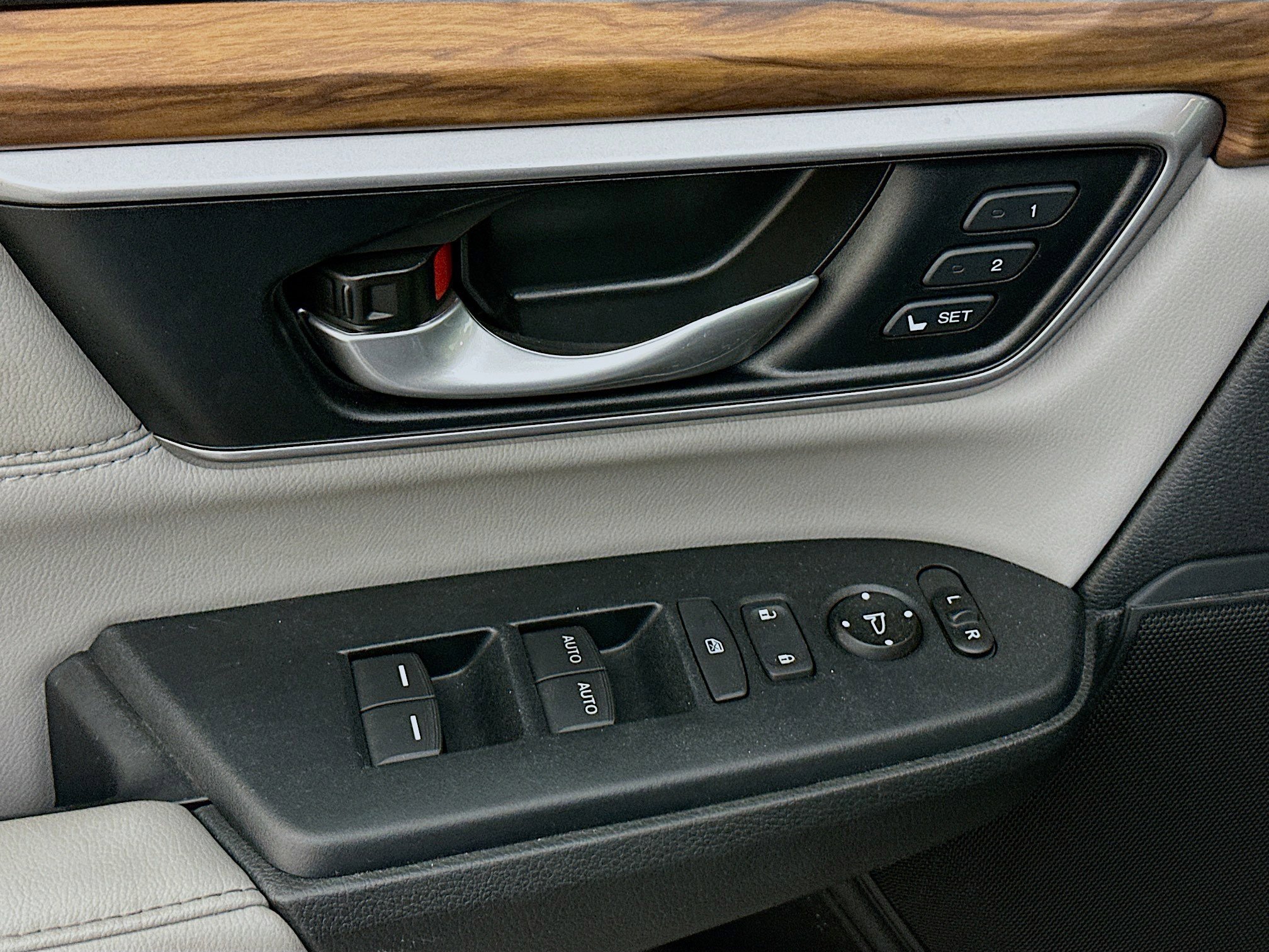 Used 2018 Honda CR-V EX-L image 15