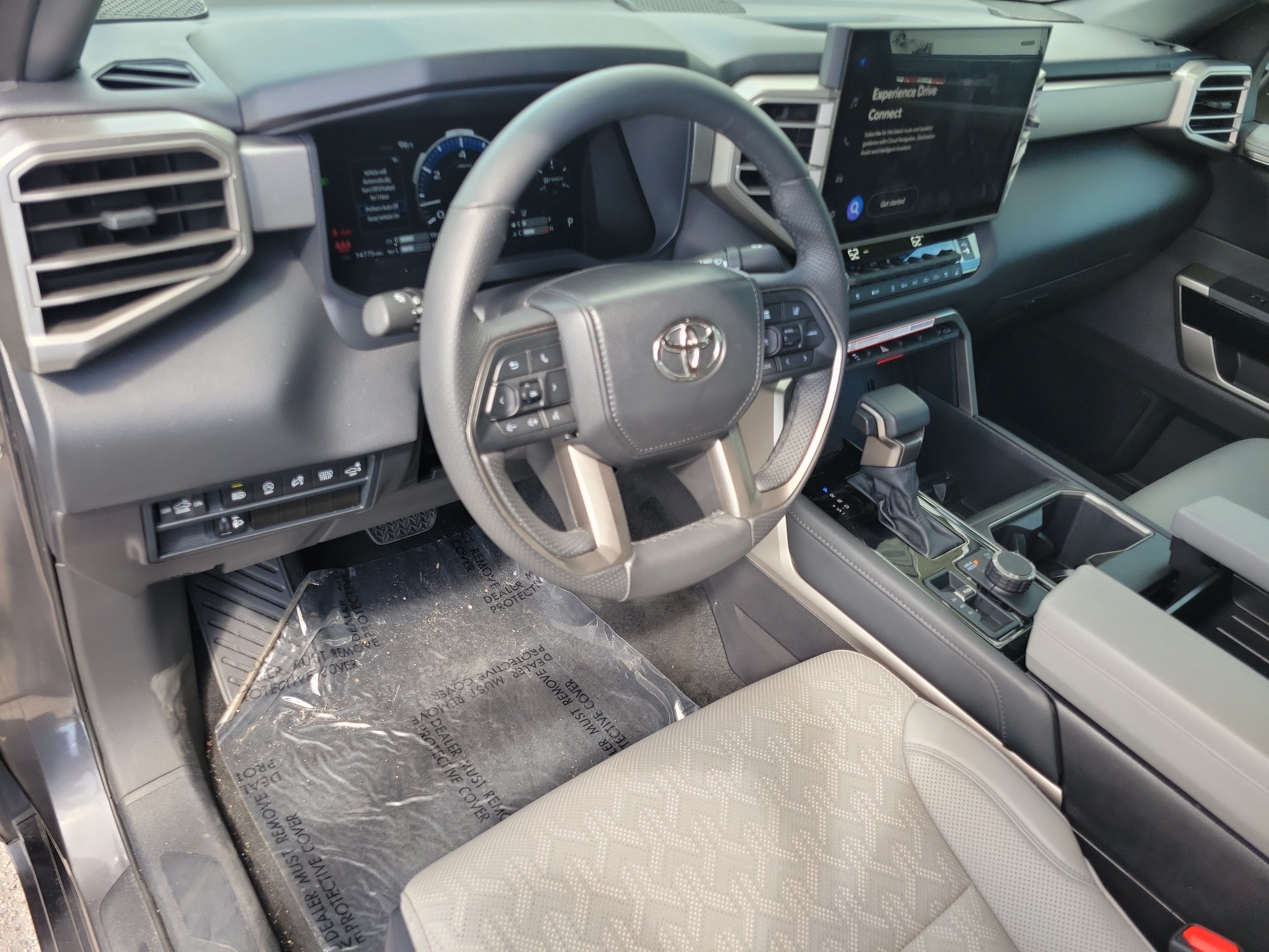 Used 2025 Toyota Tundra Limited AWD/4WD image 20