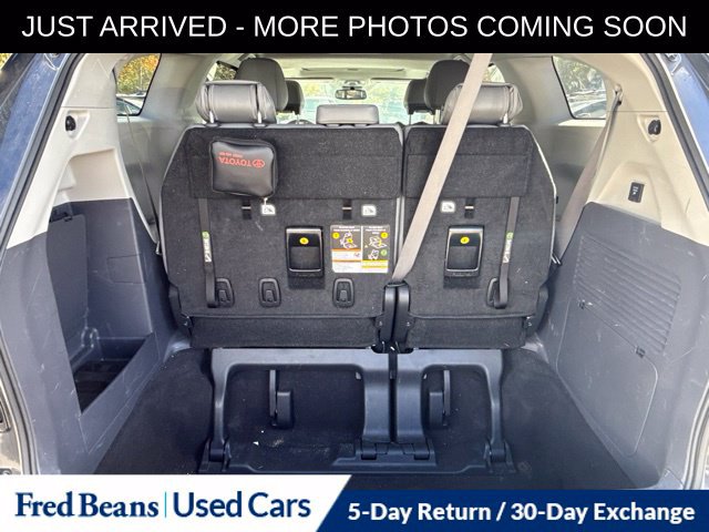 Used 2024 Toyota Sienna XLE w/ XLE Plus Package AWD/4WD image 8