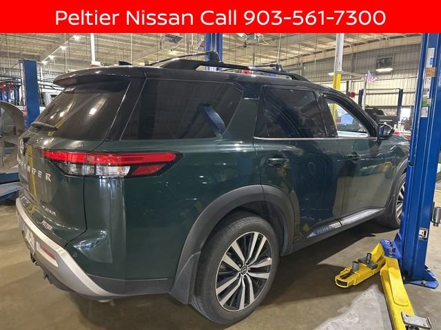 Certified 2024 Nissan Pathfinder Platinum FWD image 2