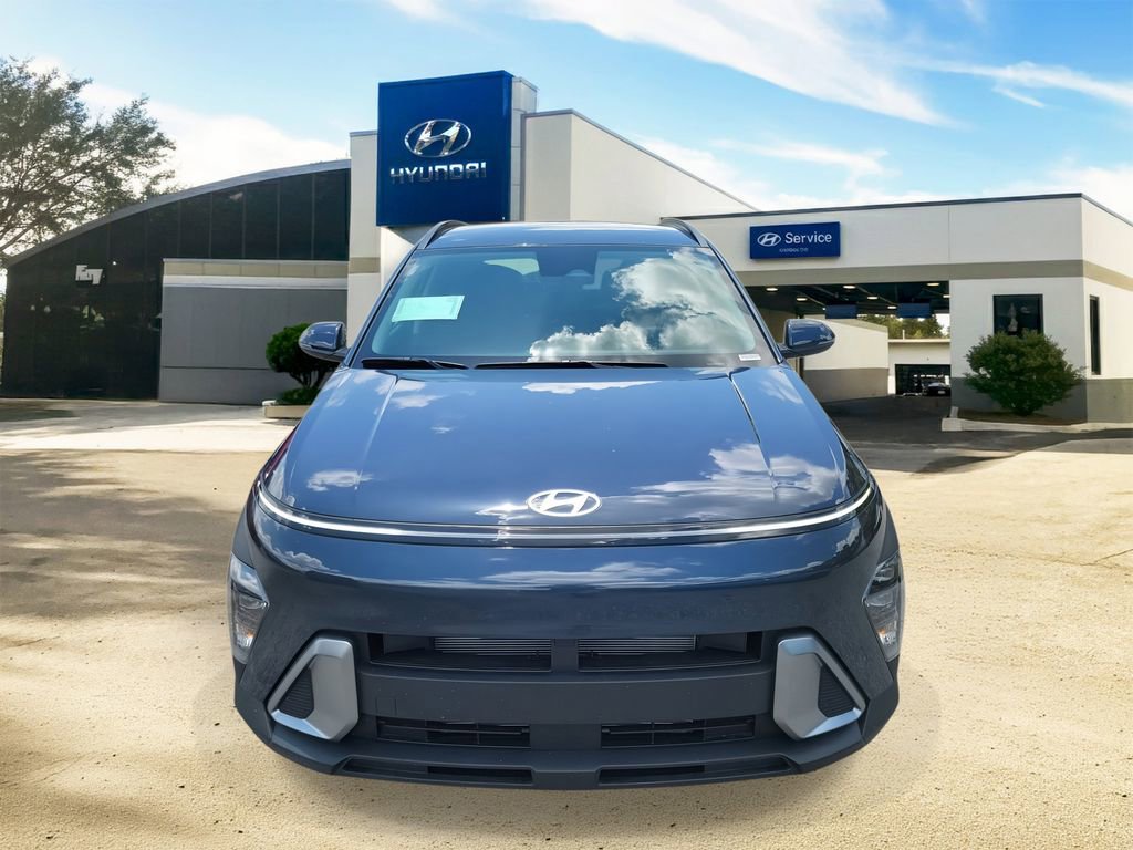 Certified 2025 Hyundai Kona SEL image 2