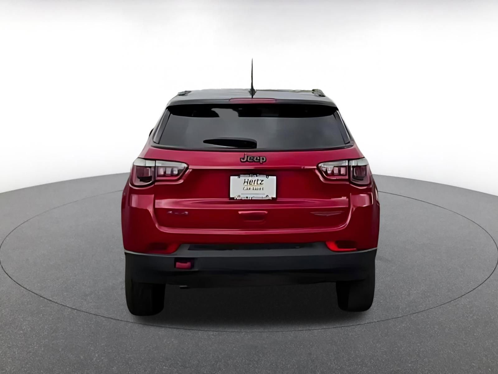 Used 2025 Jeep Compass Trailhawk image 10