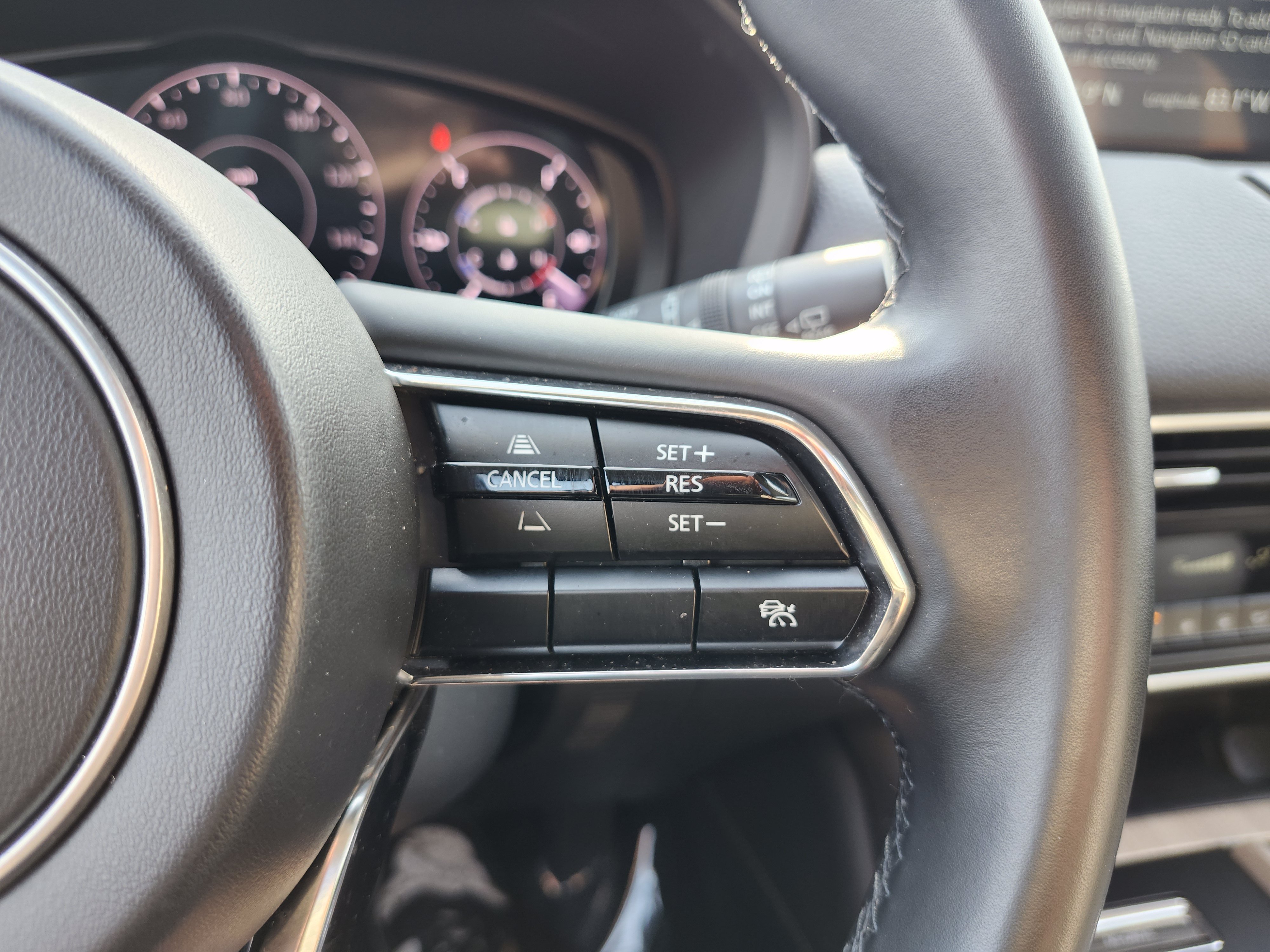 Used 2024 MAZDA CX-90 Plug-In Hybrid w/ Preferred AWD/4WD image 33