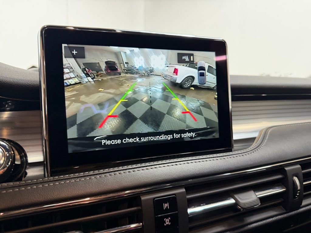 Used 2022 Lincoln Corsair AWD w/ Premium Package image 5