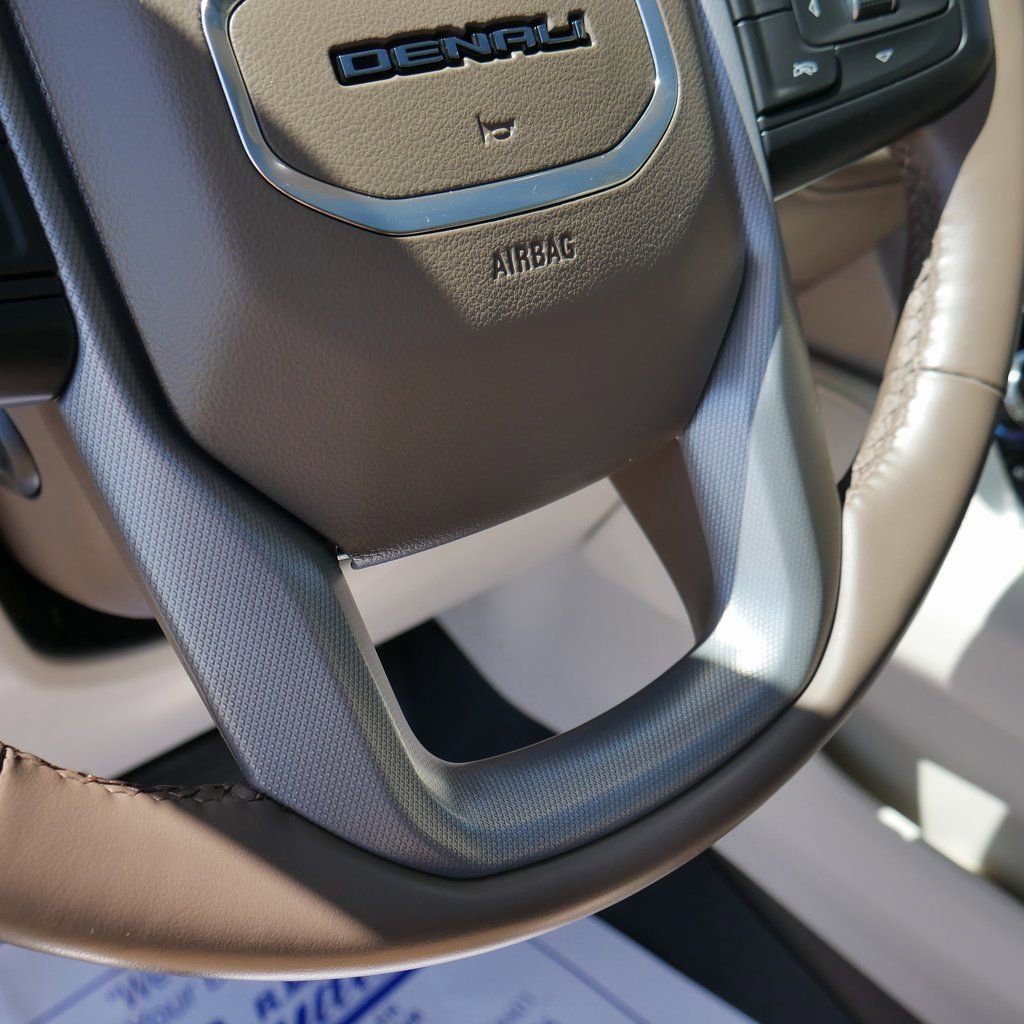 Used 2023 GMC Yukon XL Denali image 74