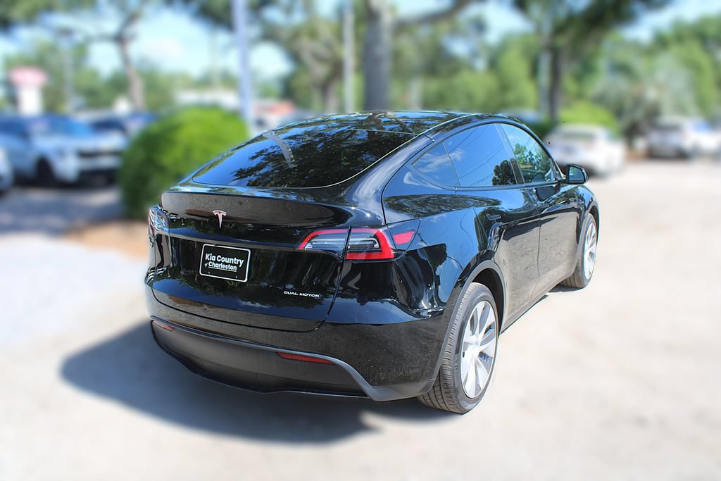 Used 2023 Tesla Model Y Long Range AWD/4WD image 7