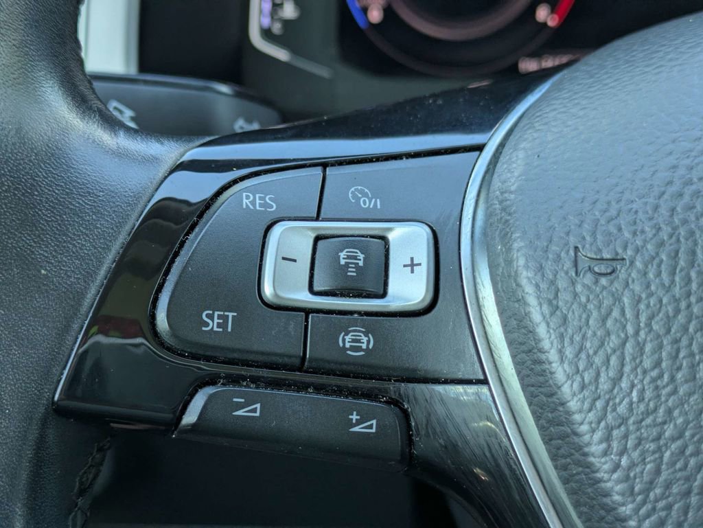 Used 2019 Volkswagen Atlas SEL Premium AWD/4WD image 39