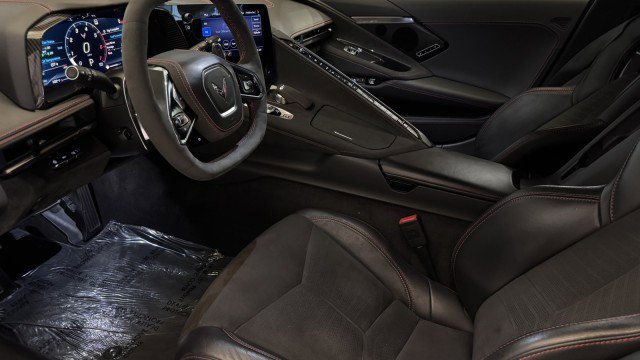 Used 2023 Chevrolet Corvette Stingray Premium Cpe w/ Z51 Performance Package image 3