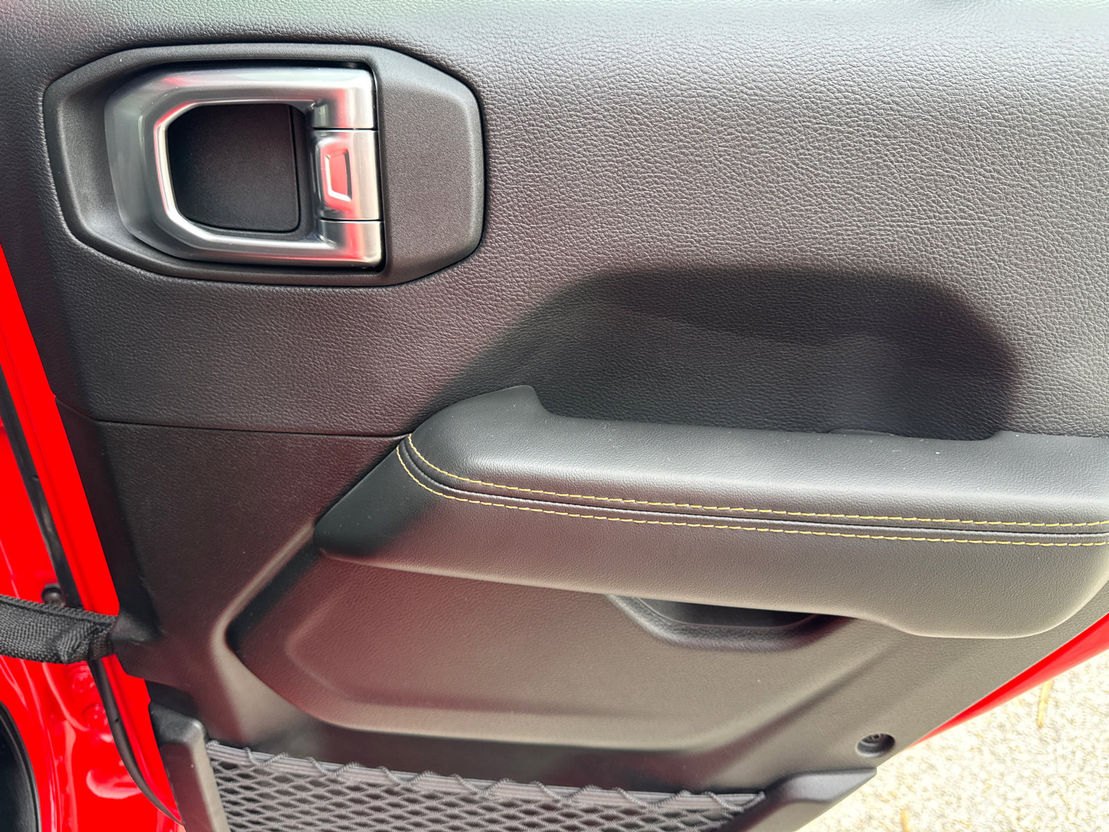 Used 2025 Jeep Wrangler Sahara w/ Safety Group AWD/4WD image 16