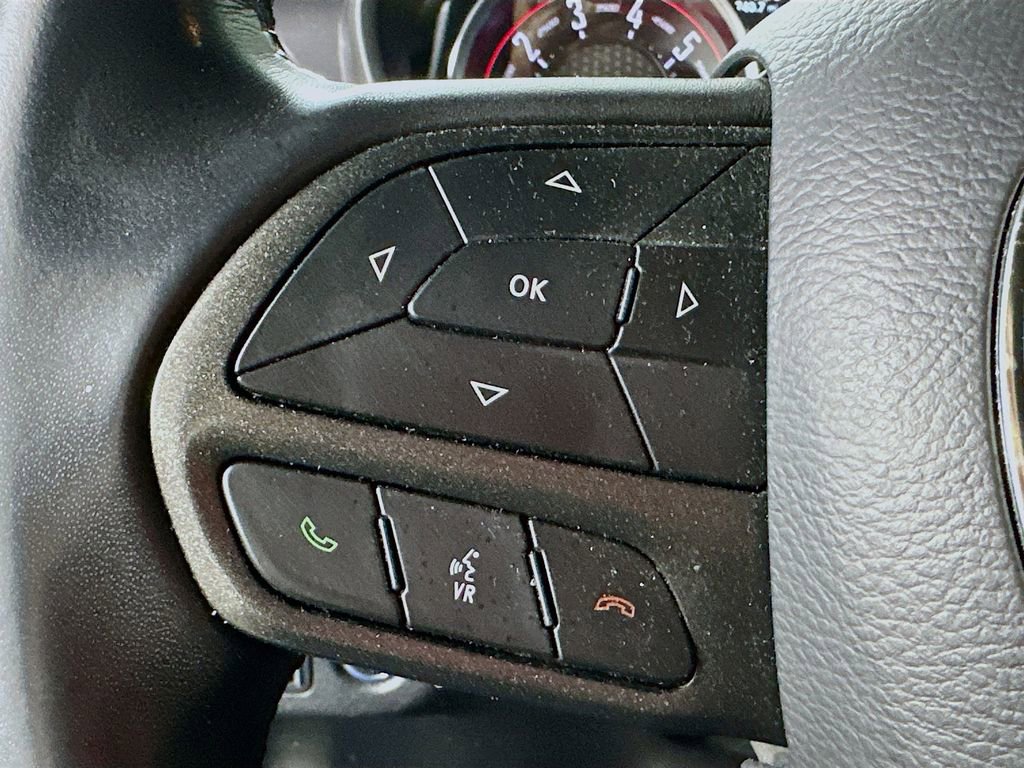 Used 2023 Dodge Challenger SXT image 22