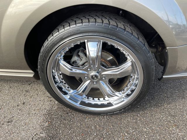 Used 2005 Ford Mustang GT Premium RWD image 35