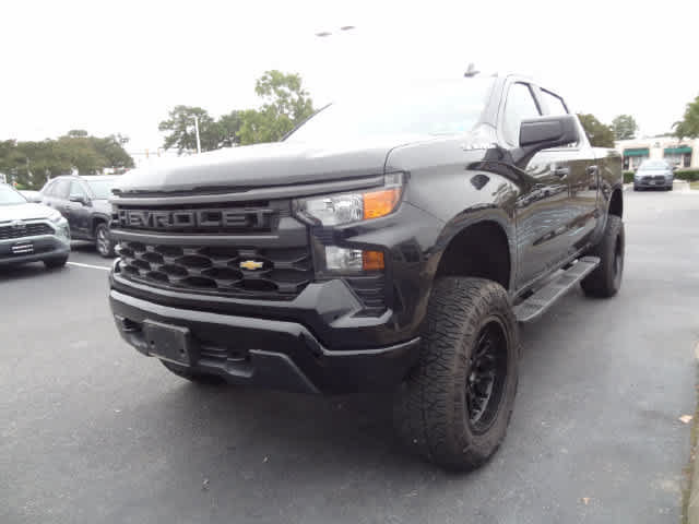 Used 2024 Chevrolet Silverado 1500 Custom AWD/4WD image 1