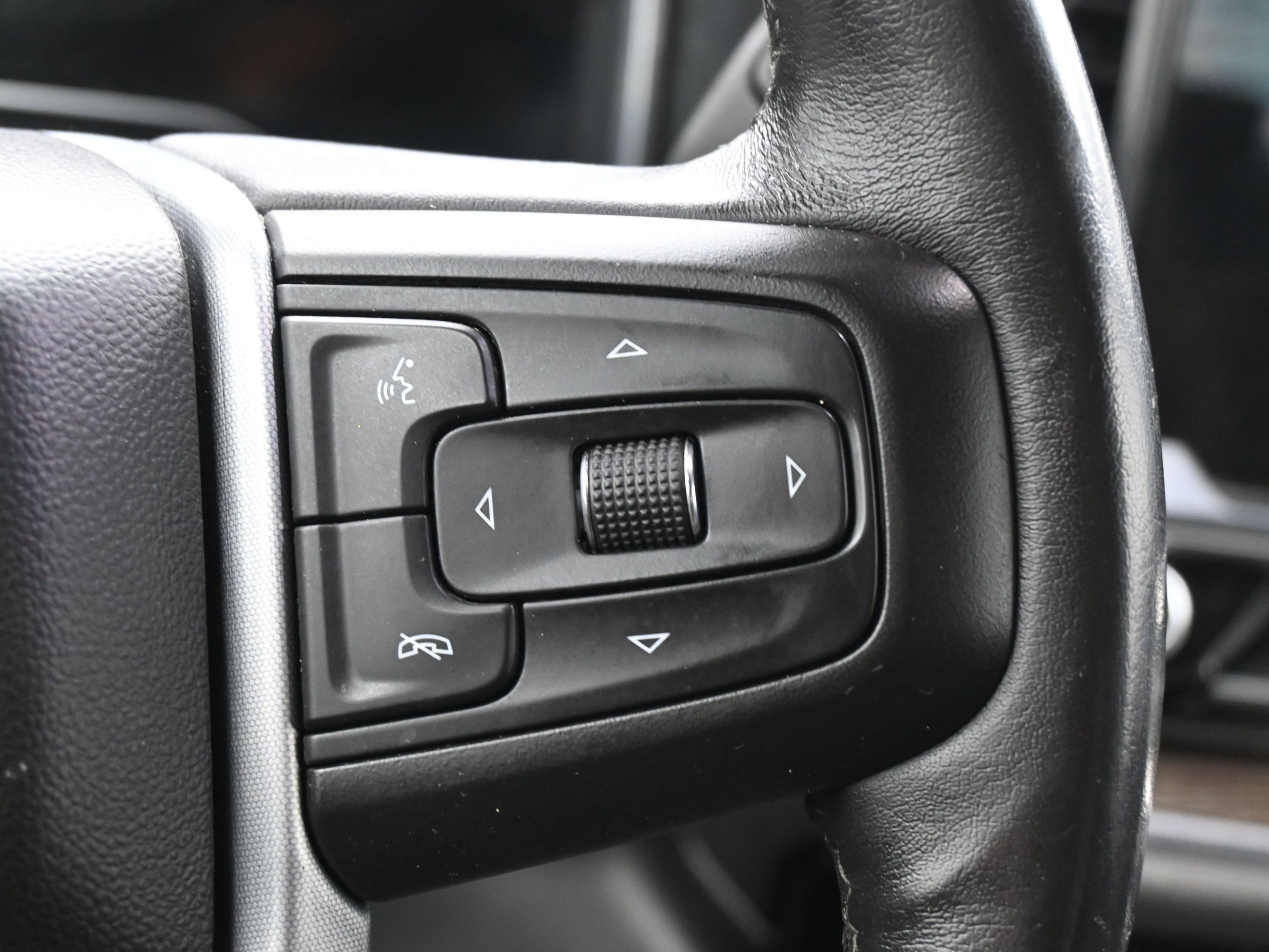 Used 2022 GMC Sierra 1500 Elevation image 34