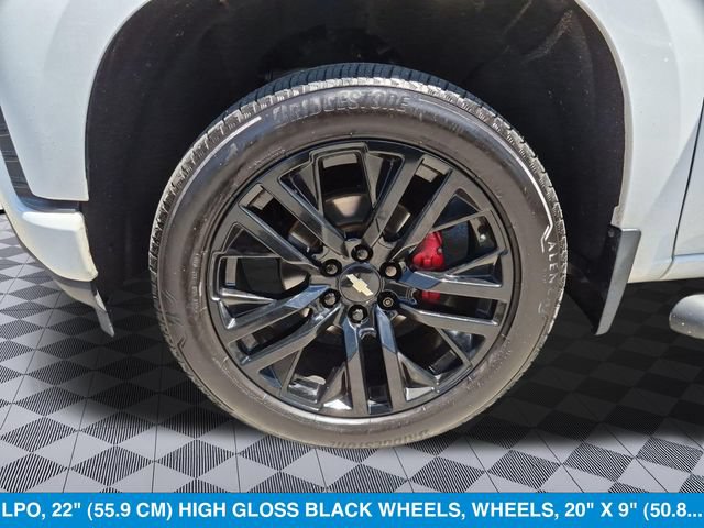 Used 2020 Chevrolet Silverado 1500 Custom w/ Custom Value Package AWD/4WD image 11