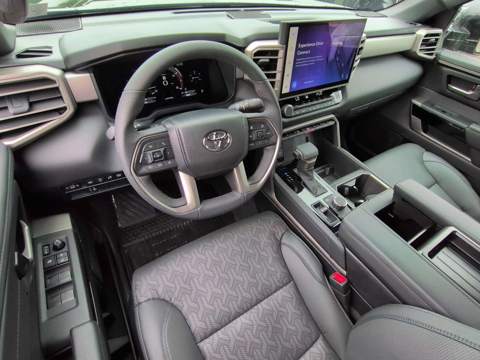 Used 2025 Toyota Tundra Limited AWD/4WD image 10