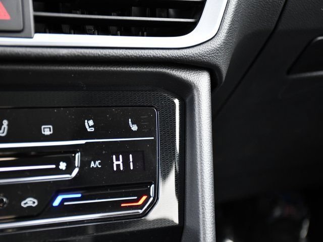 New 2026 Volkswagen Taos SEL AWD/4WD image 17