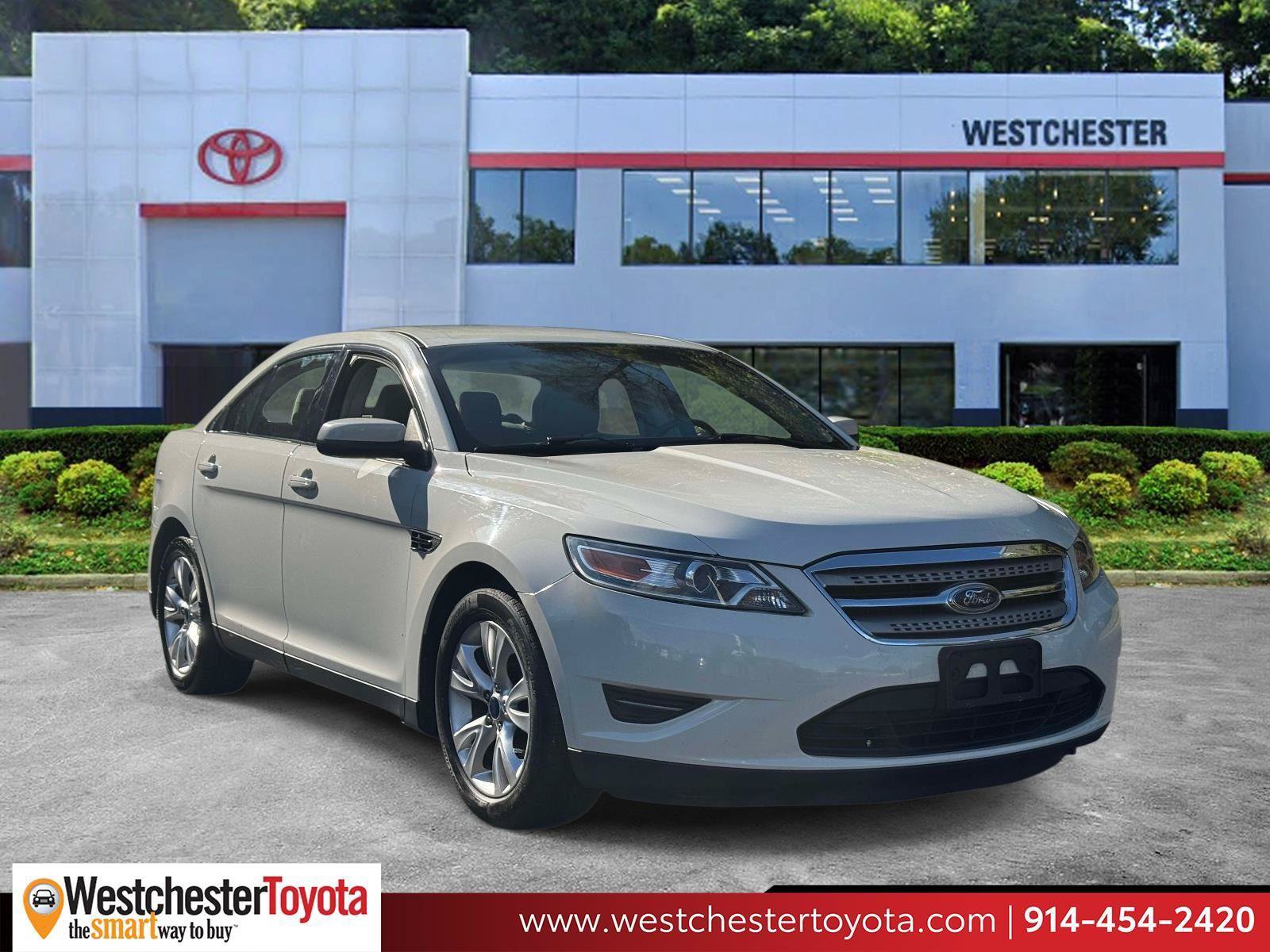 Used 2010 Ford Taurus SEL FWD image 1