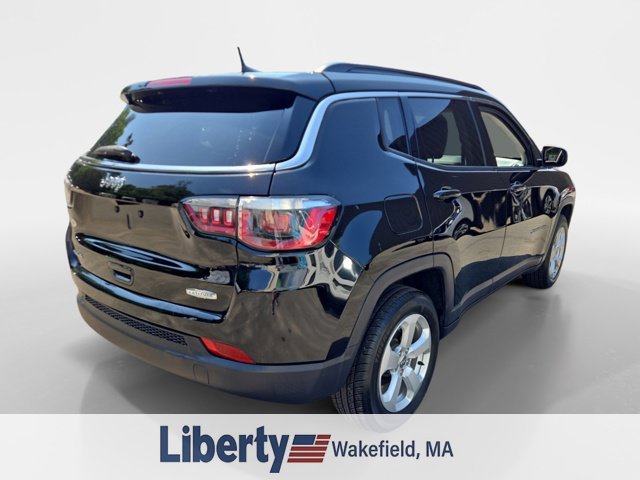 Used 2019 Jeep Compass Latitude w/ Popular Equipment Group AWD/4WD image 3