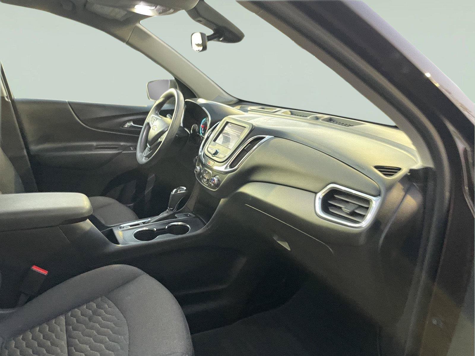Used 2020 Chevrolet Equinox LT w/ LPO, Floor Liner Package AWD/4WD image 23