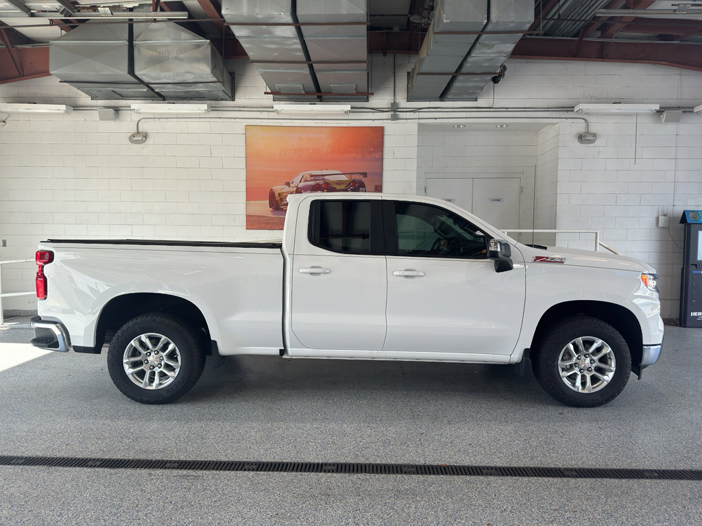 New 2025 Chevrolet Silverado 1500 LT w/ Z71 Off-Road Package image 2