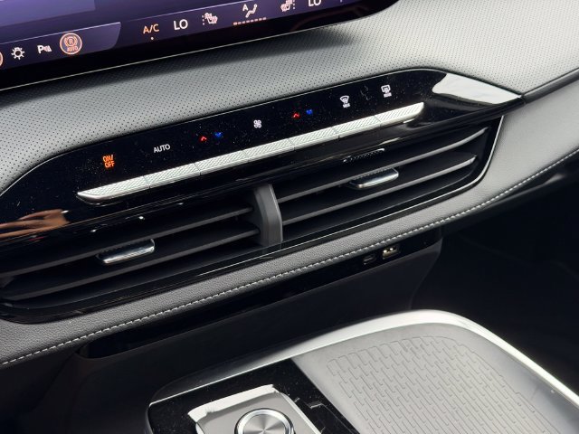 New 2027 Buick Enclave Preferred FWD image 17