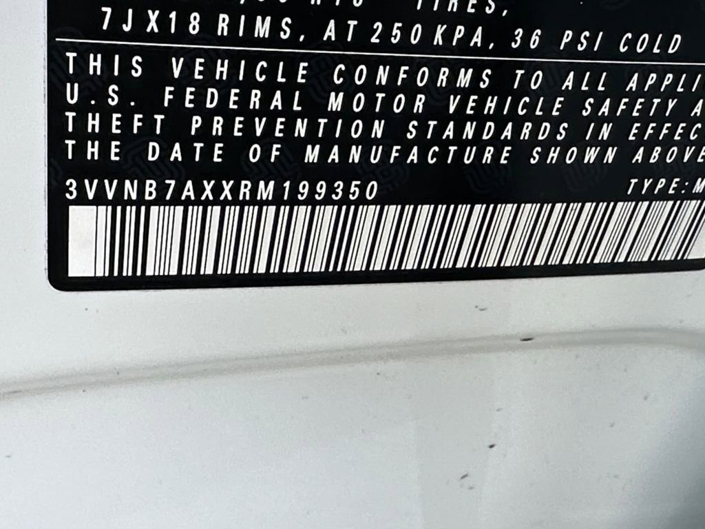 Used 2024 Volkswagen Tiguan SE image 27