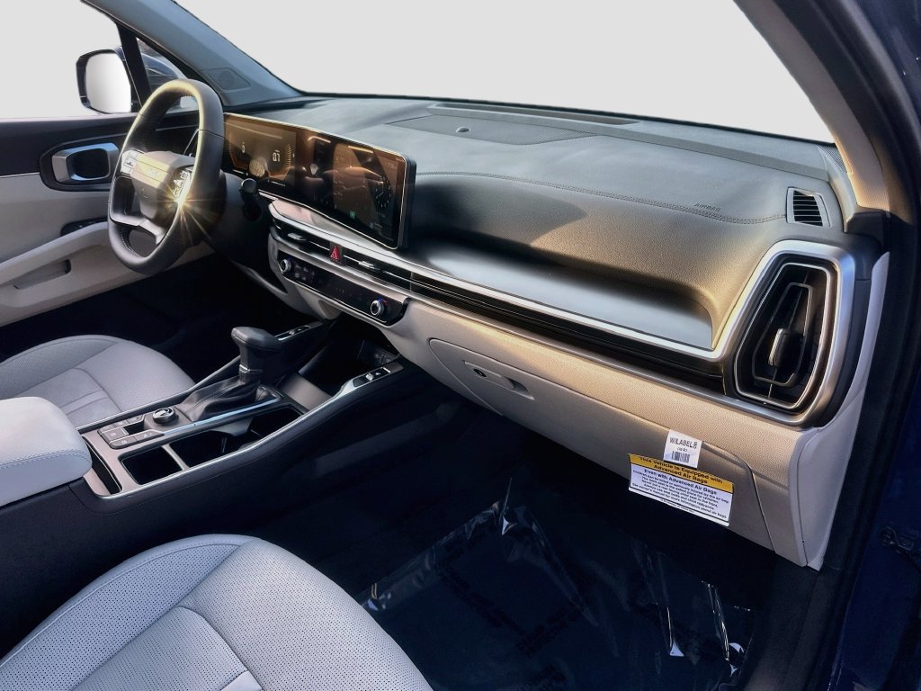 New 2026 Kia Sorento S FWD image 29
