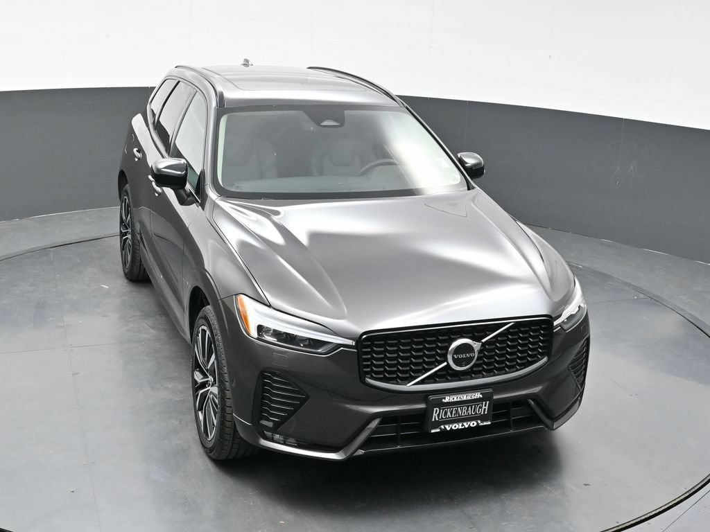 Used 2024 Volvo XC60 B5 Plus w/ Protection Package Premier AWD/4WD image 32