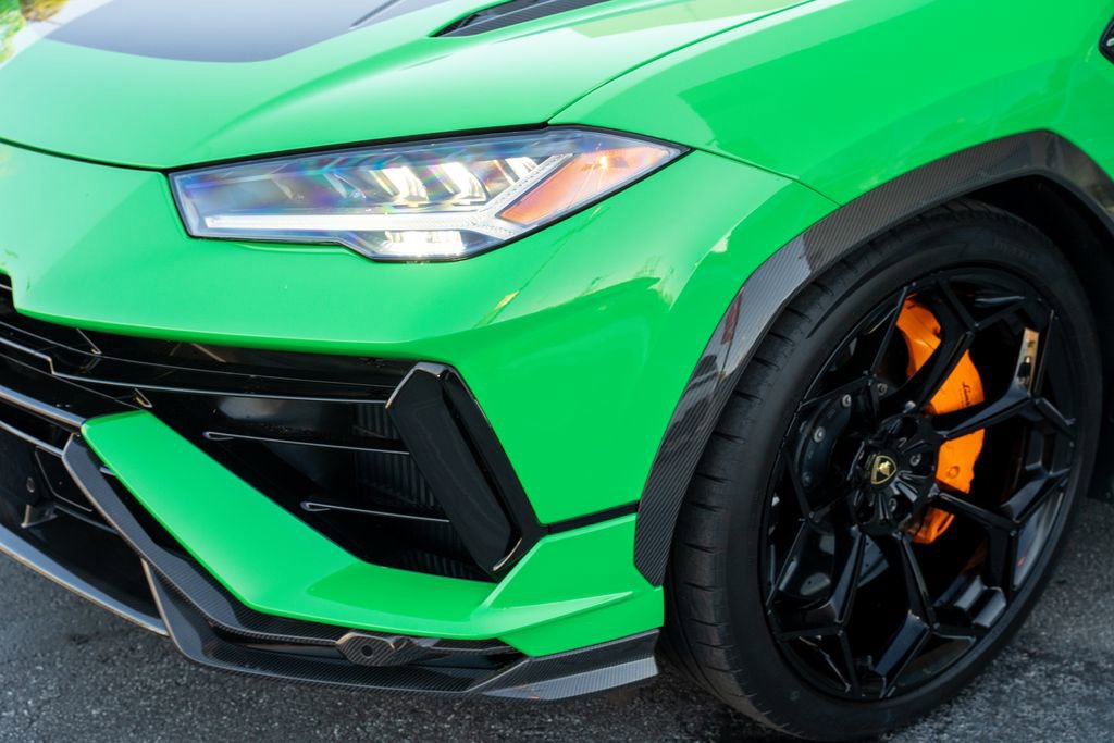 Used 2023 Lamborghini Urus Performante AWD/4WD image 10