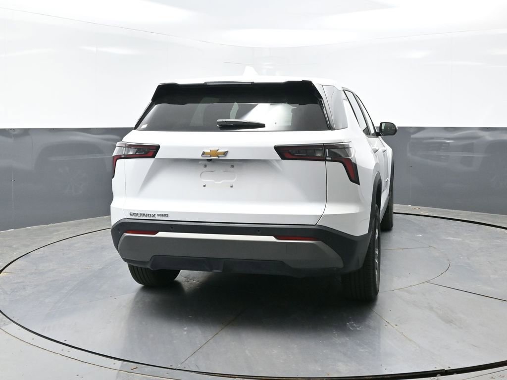 Used 2025 Chevrolet Equinox LT AWD/4WD image 13
