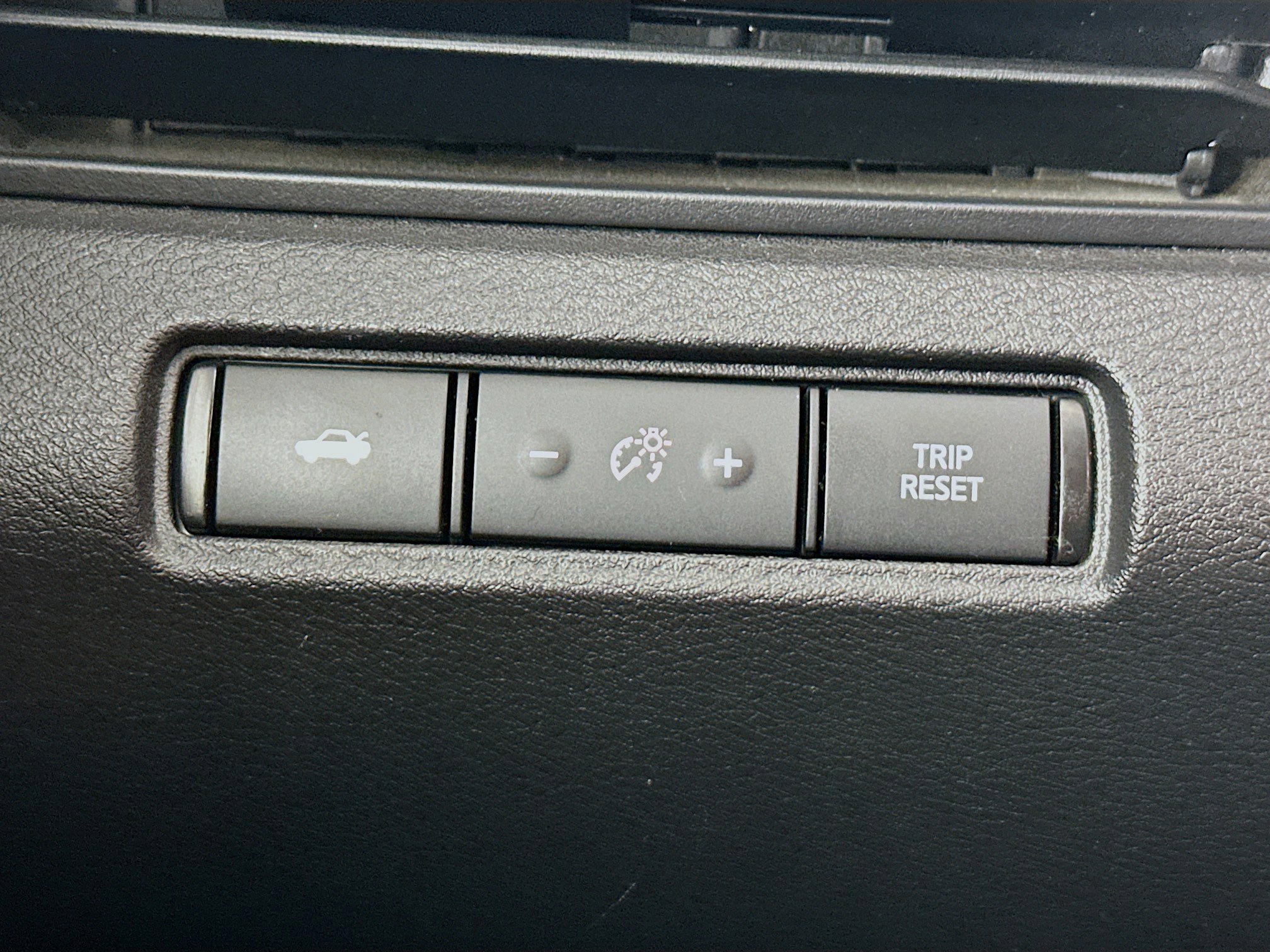 Used 2024 Nissan Altima 2.5 SV image 16