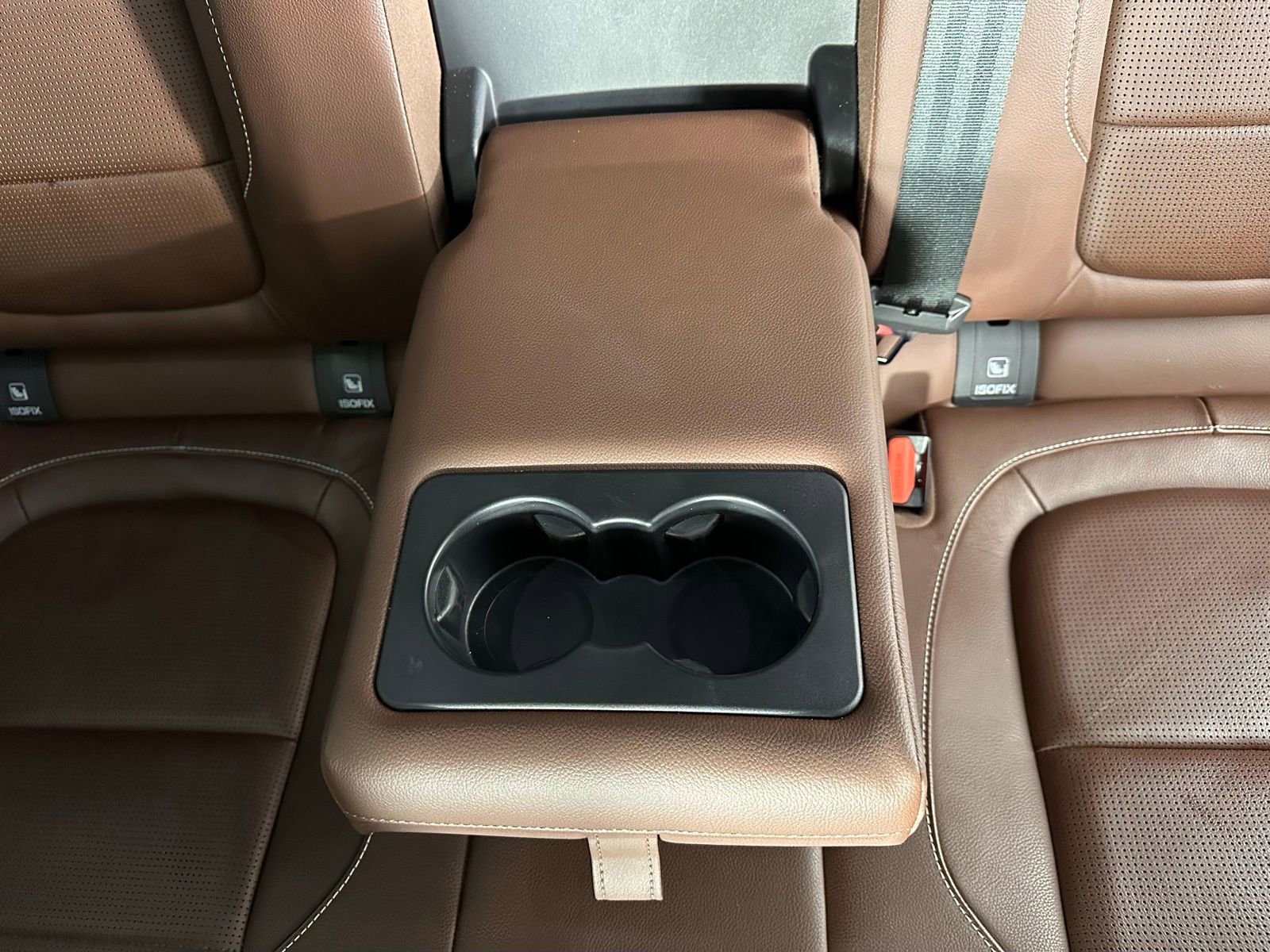 Used 2017 Jaguar F-PACE S image 34