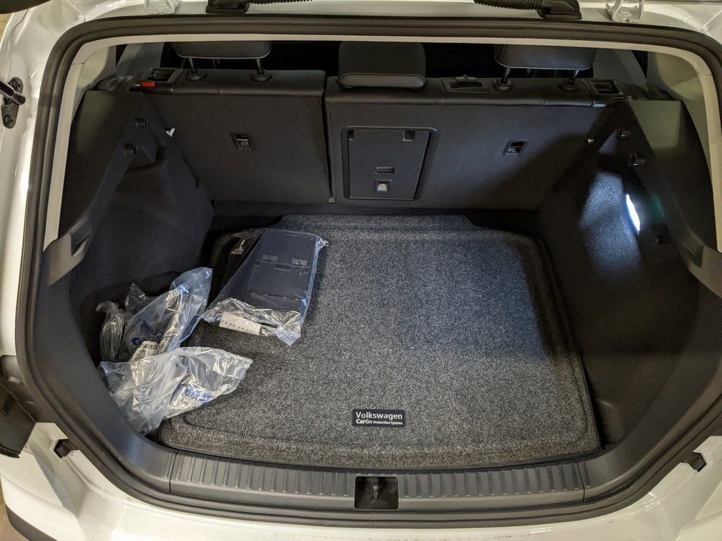 New 2025 Volkswagen Taos SE image 26