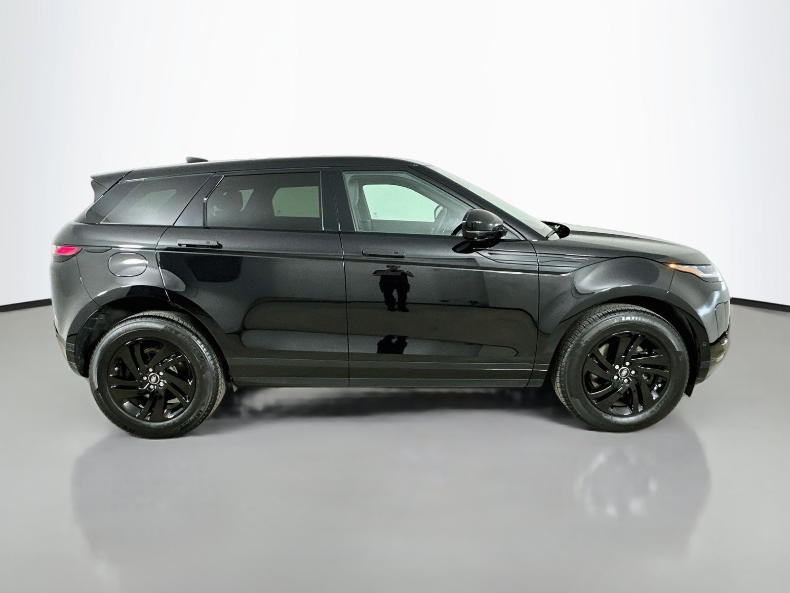 New 2026 Land Rover Range Rover Evoque S AWD/4WD image 4