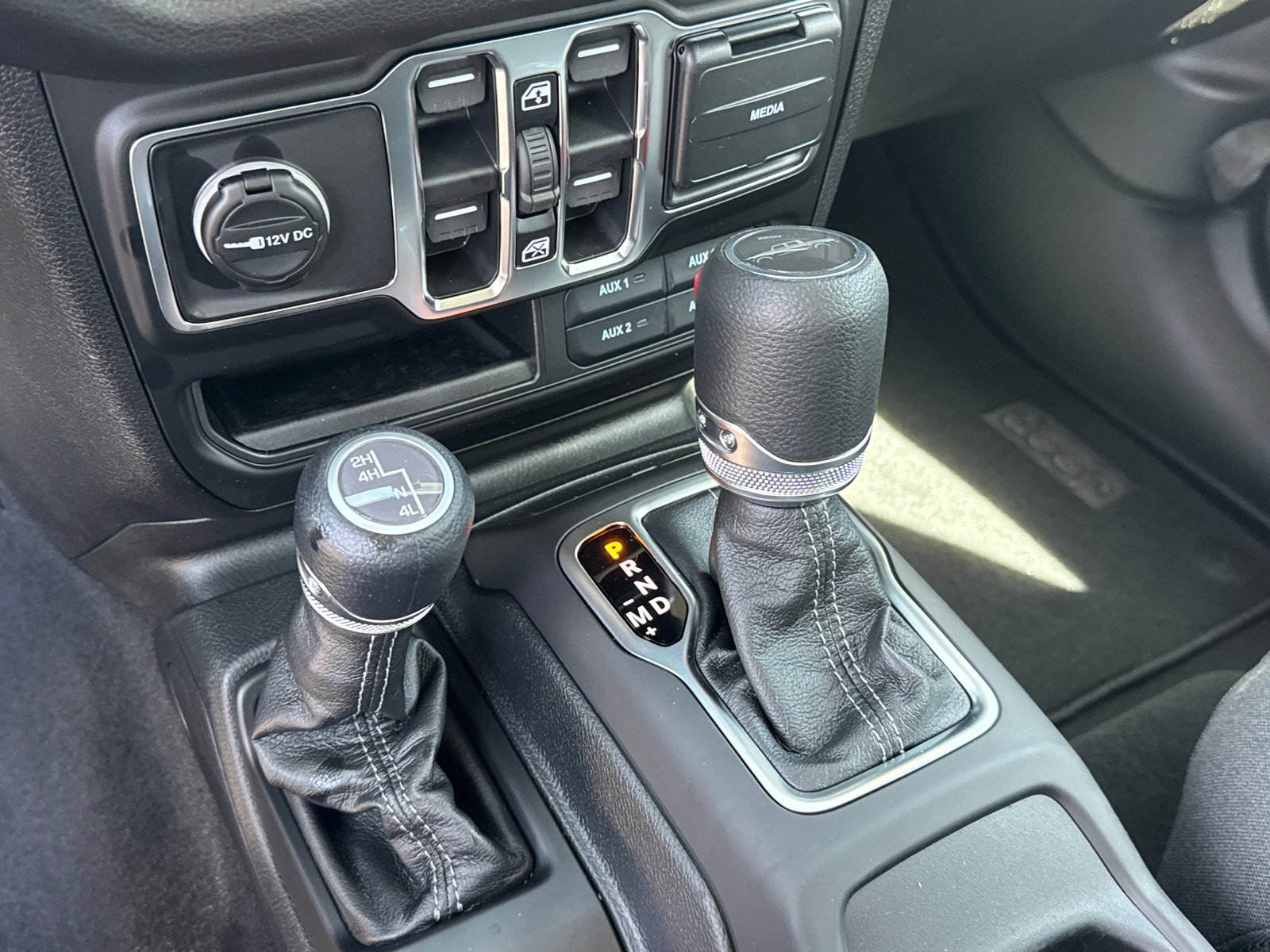 New 2026 Jeep Gladiator Sport image 29