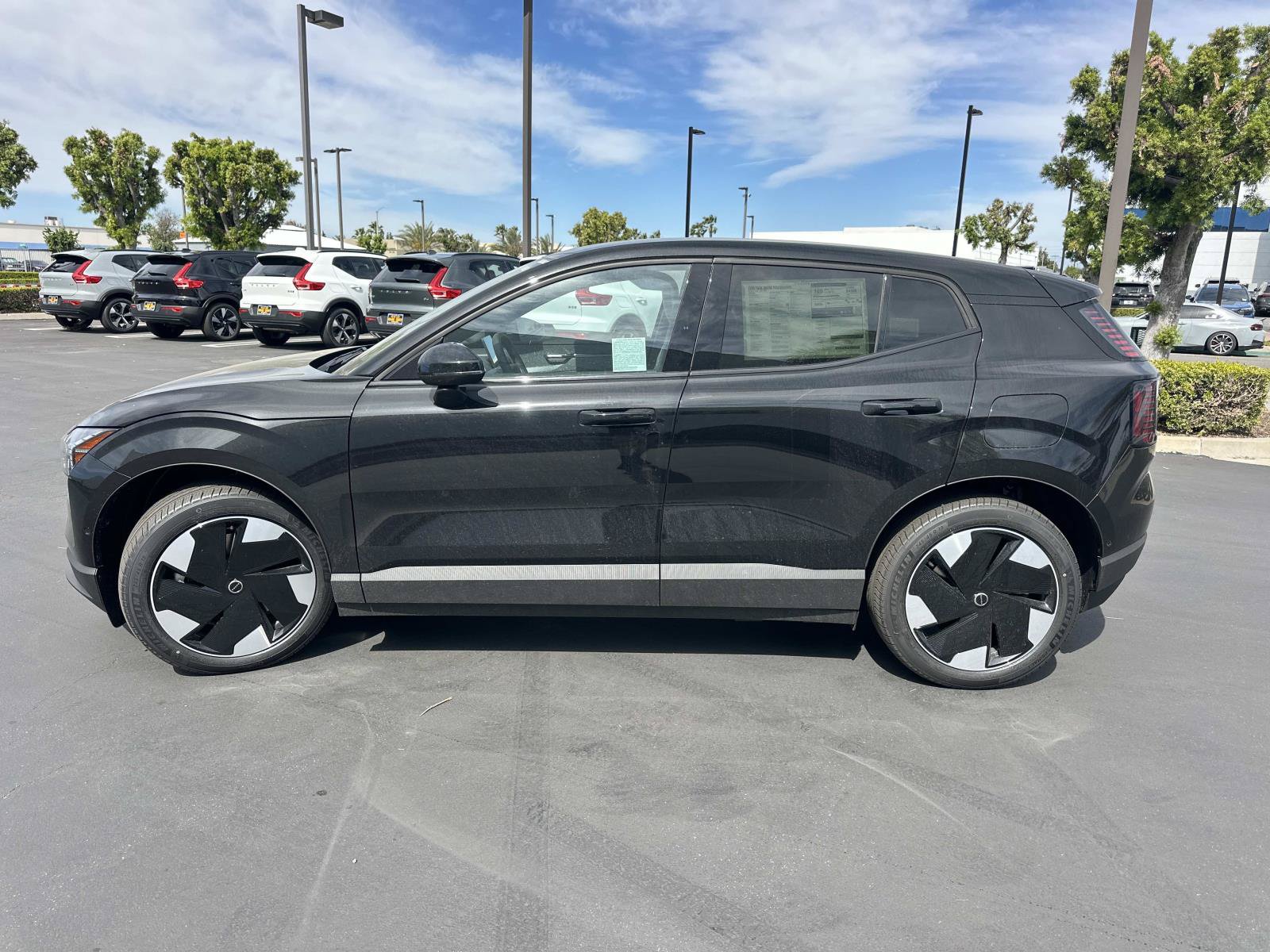 New 2026 Volvo EX30 Ultra w/ Climate Package AWD/4WD image 4