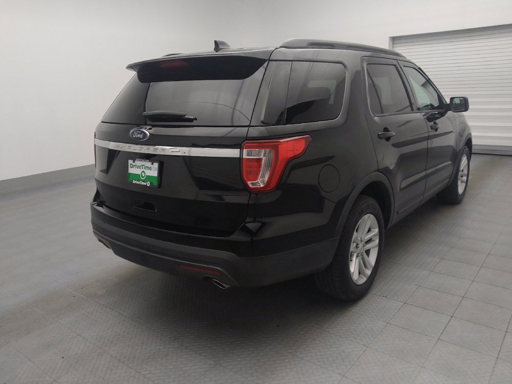 Used 2017 Ford Explorer FWD image 9