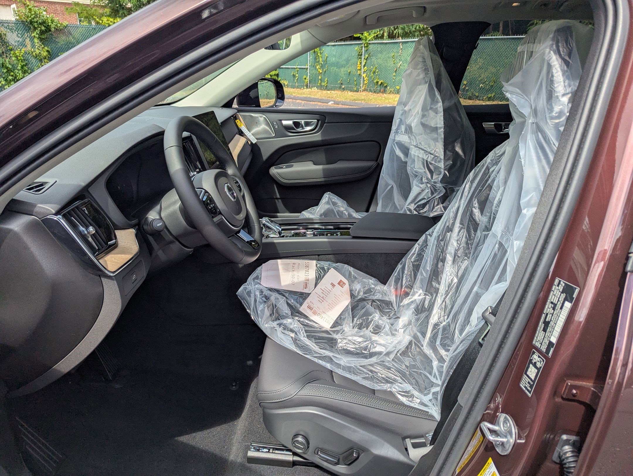 New 2026 Volvo XC60 B5 Plus w/ Protection Package Premier image 8