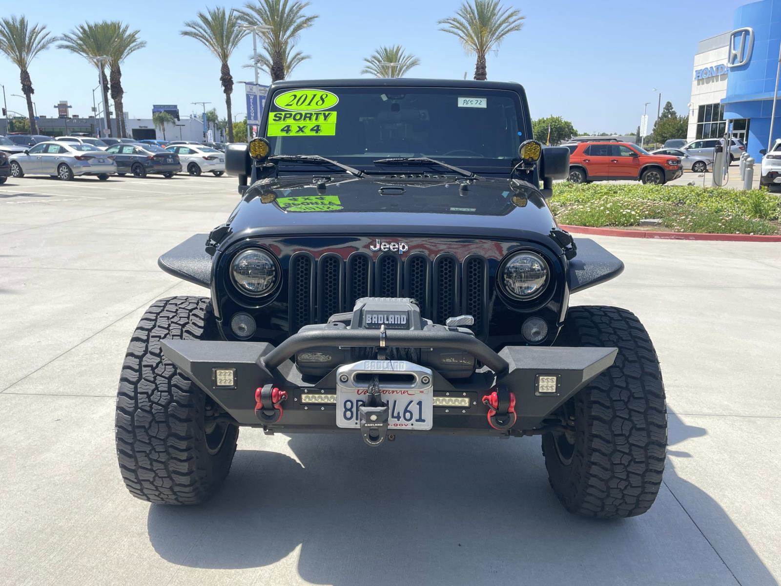 Used 2018 Jeep Wrangler Unlimited Sport w/ Connectivity Group AWD/4WD image 39