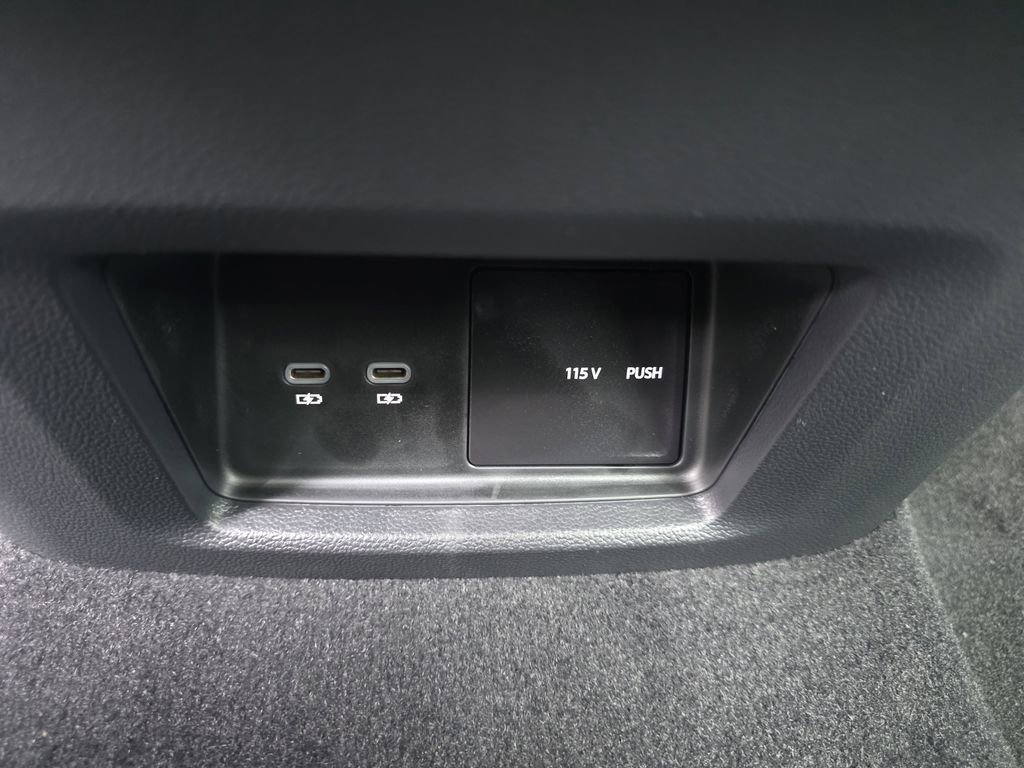 New 2026 Volkswagen Atlas Peak Edition image 12