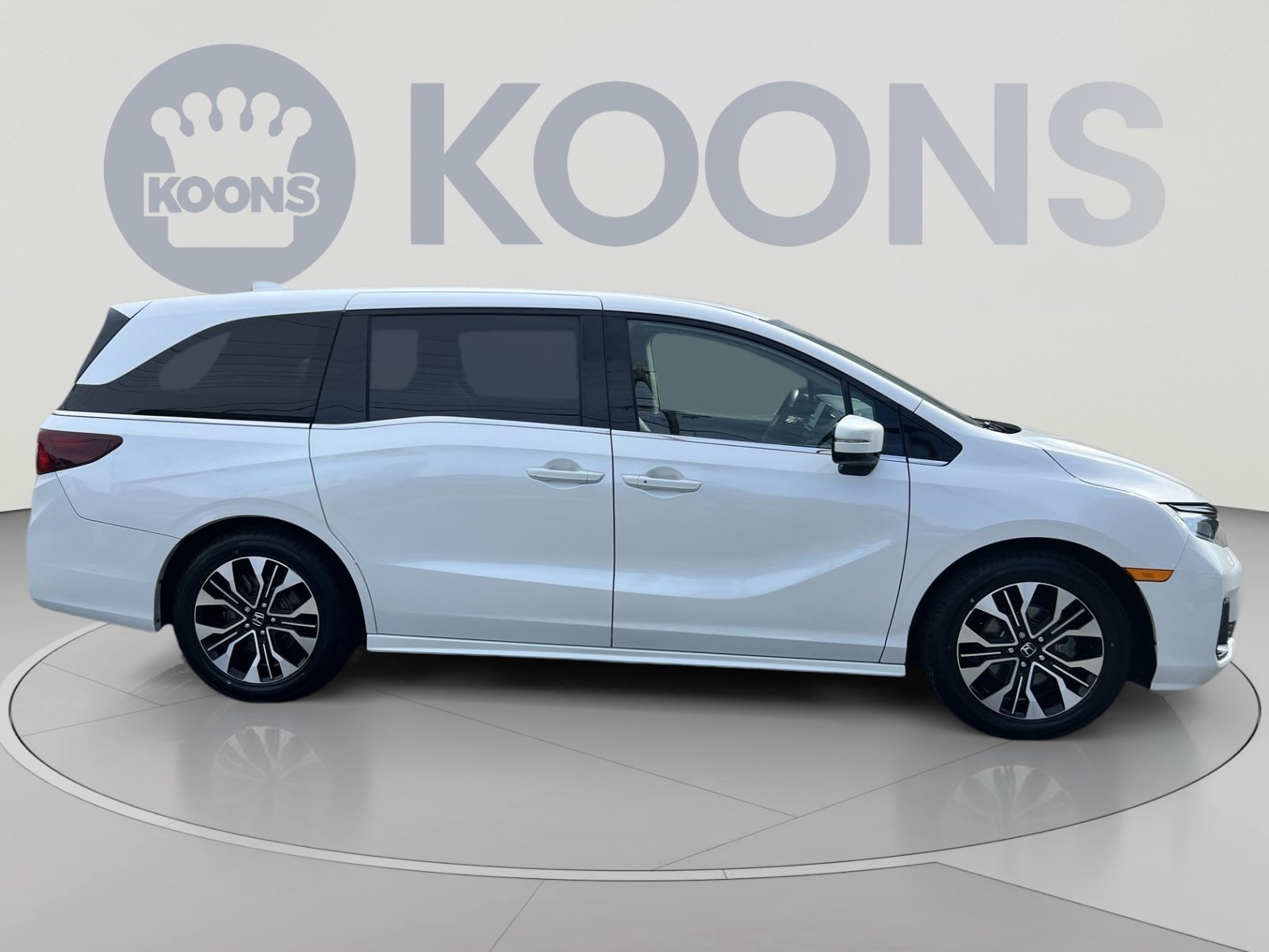 Used 2025 Honda Odyssey Elite image 8